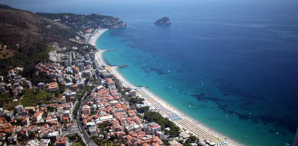 Hotel Riviera 3 Stelle Con Piscina Estiva Gratuita E Garage A Pagamento 3*